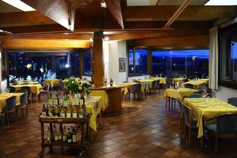 Residence Golf Club Ristorante Centanni Bagno A Ripoli Ngoại thất bức ảnh